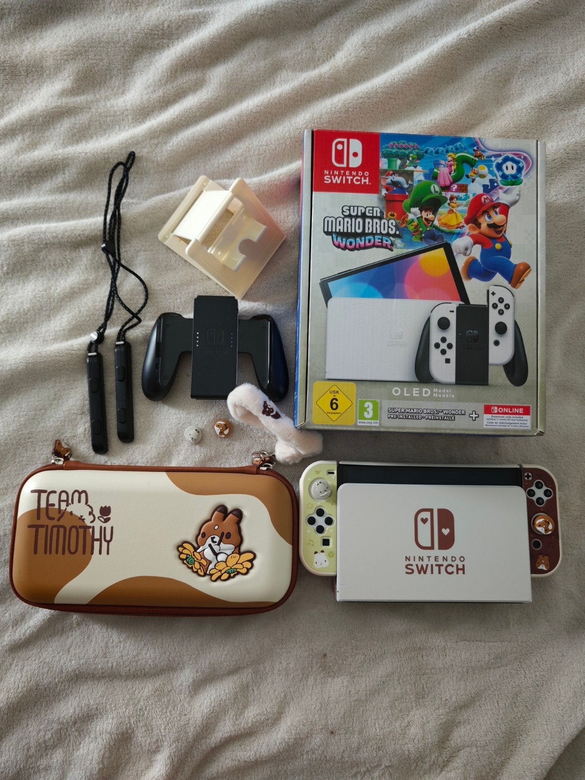 Switch OLED wit + 512GB SD kaart + accessoires, Spelcomputers en Games, Spelcomputers | Nintendo Switch, Ophalen, Zo goed als nieuw