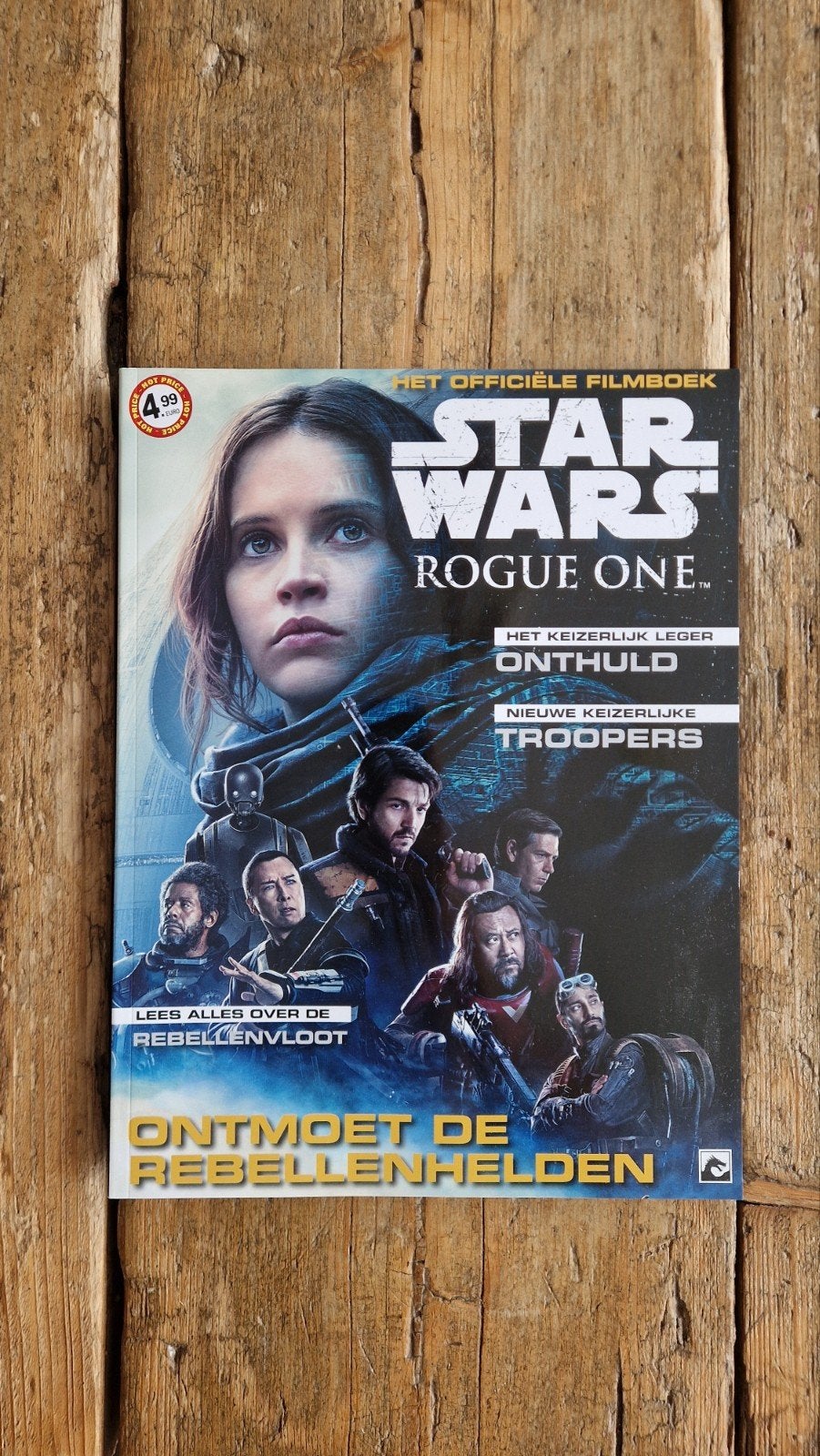 Star Wars Rogue One: Het Officiële Filmboek, Ophalen of Verzenden, Zo goed als nieuw, Diverse auteurs, Filmspecifiek