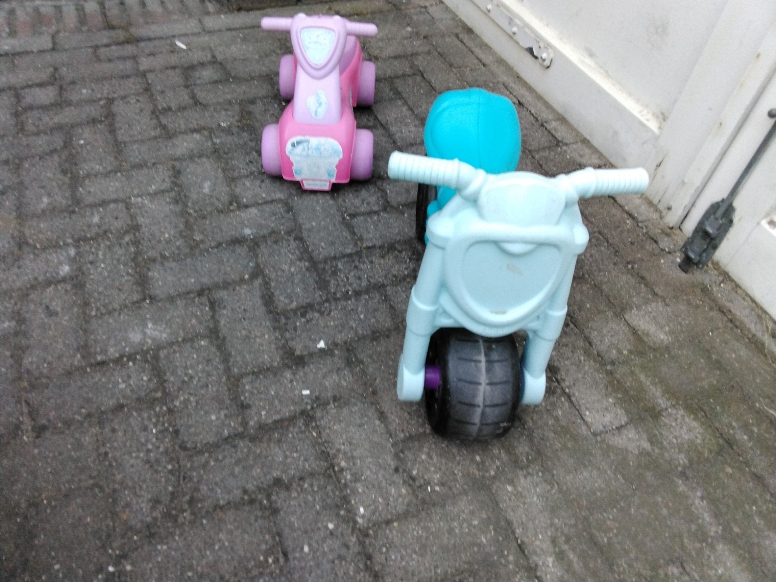 Leuke Loopfietsjes opbrengst geheel voor KIKA, Ophalen