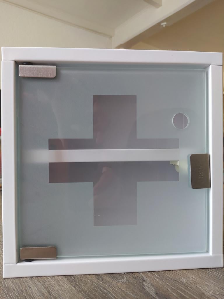 Nieuwe EHBO/Medicijnkast met Glasdeur – Metaal – 25x25x12, Ophalen of Verzenden, Nieuw