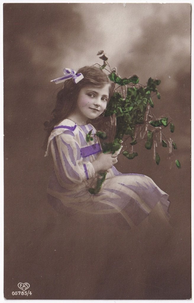 Kaart 1924 - Kind Meisje Lang Haar Jurk Bloemen, Ophalen of Verzenden, 1920 tot 1940, Gelopen, Kinderen