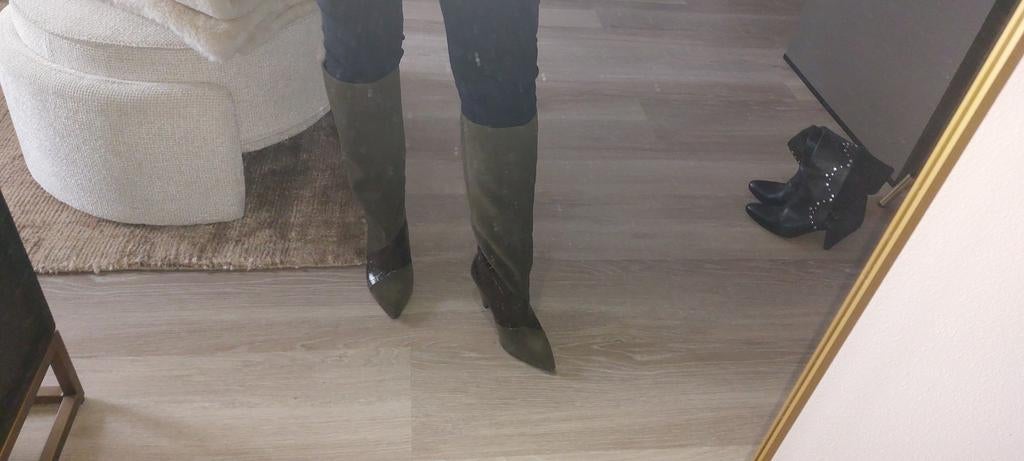 Groene suède laarzen van Aaiko. Maat 37., Hoge laarzen, Aaiko, Ophalen of Verzenden, Zo goed als nieuw
