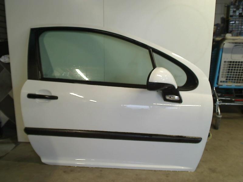 Portier Rechts Voor Peugeot 207 Societe (2007-04/2013-03), Auto-onderdelen, Kontakt-peugeot@peugeot.com, Gebruikt, Peugeot Deutschland GmbH