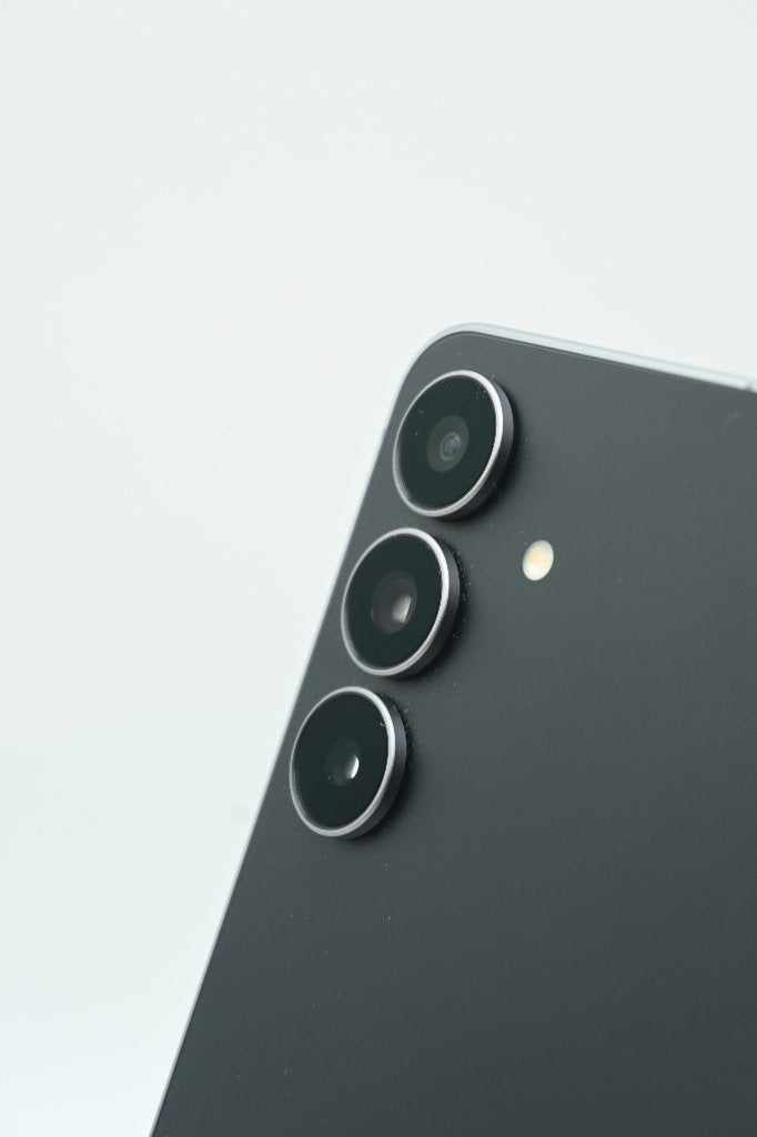 Samsung S25 FE 128GB - Zo goed als nieuw, 1x opgeladen, Samsung, Overige typen, Ophalen of Verzenden, Zo goed als nieuw