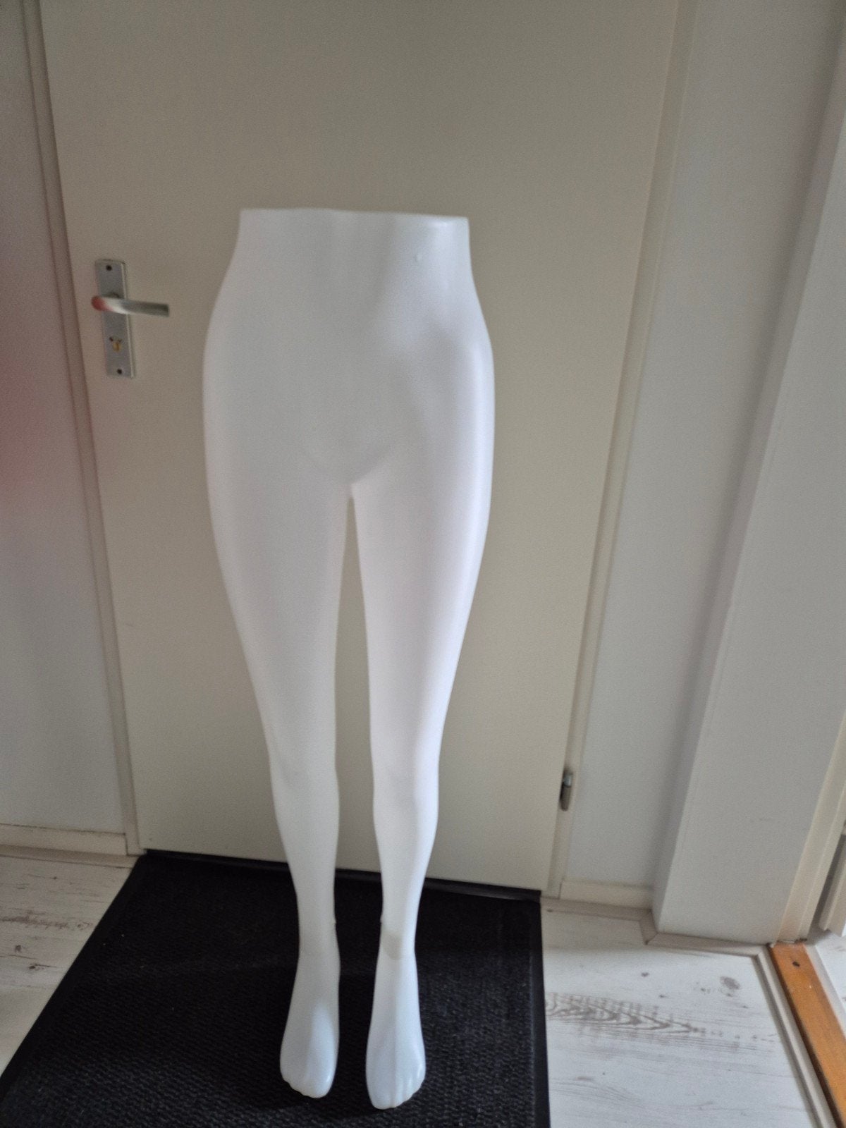 Witte paspop benen - ideaal voor presentatie, Ophalen