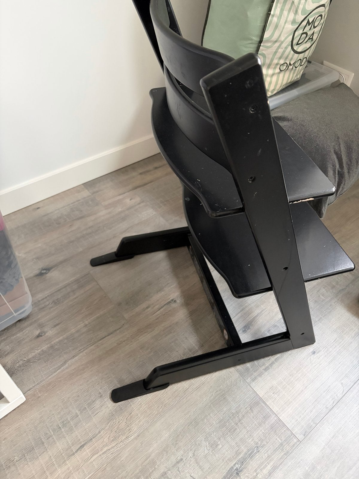 Stokke Tripp Trapp met anti-kiep opzetstukjes, Kinderen en Baby's, Kinderstoelen, Ophalen, Gebruikt, Meegroeistoel