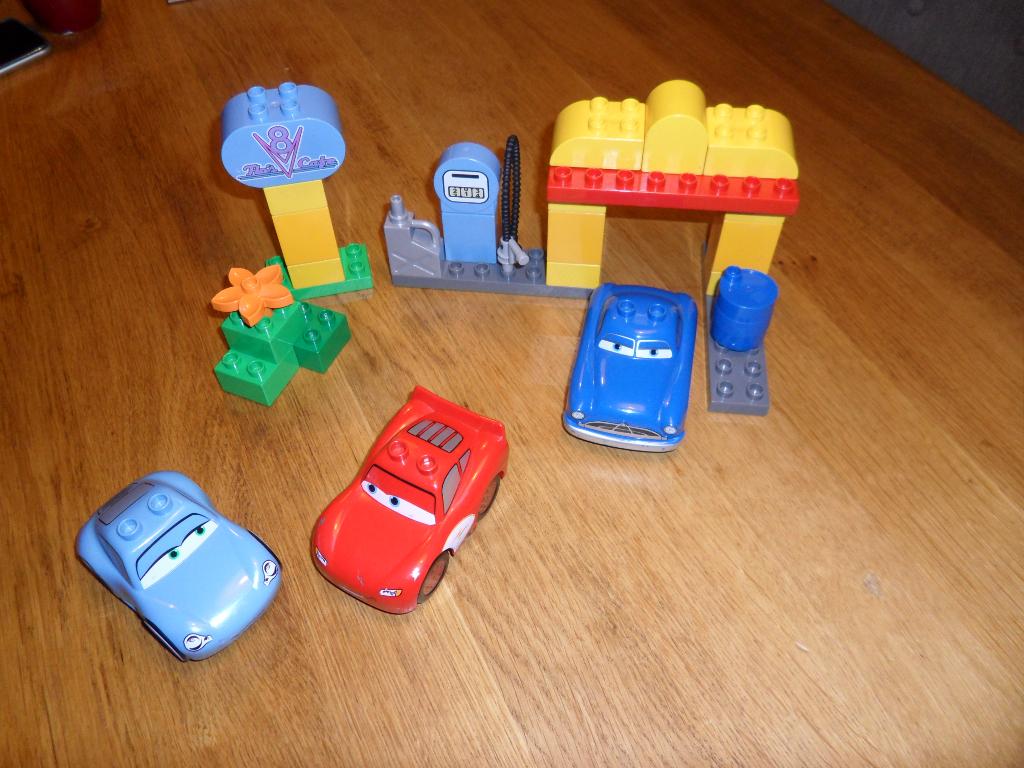 Duplo Cars 2 Ville Flo's Café - 5815, Gebruikt, Ophalen of Verzenden, Compleet, Duplo