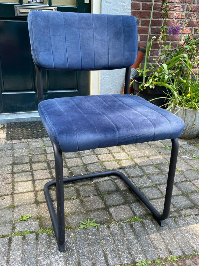 Eetkamerstoel, buisframe, zwart/blauw, Ophalen, Zo goed als nieuw, Blauw, Eén