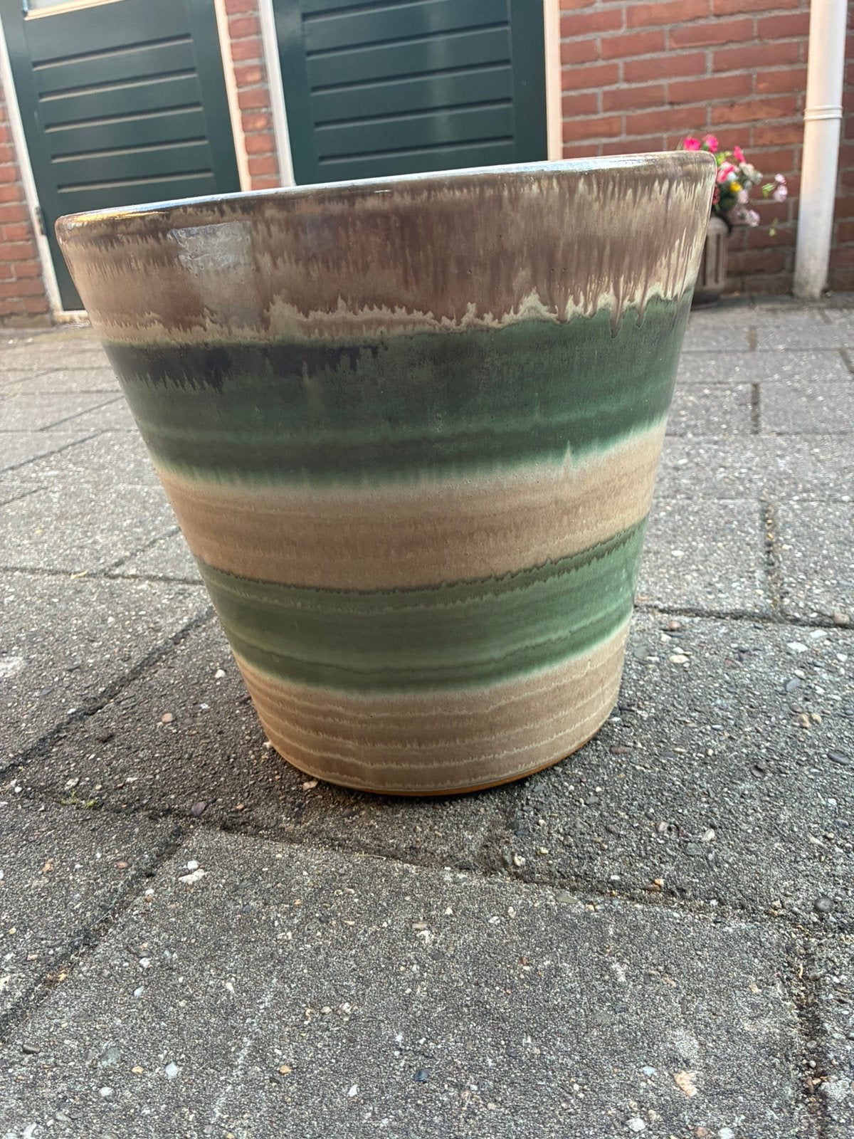 Passion for pottery bloempot, Tuin en Terras, Bloempotten, Ophalen, Rond, Zo goed als nieuw, Aardewerk