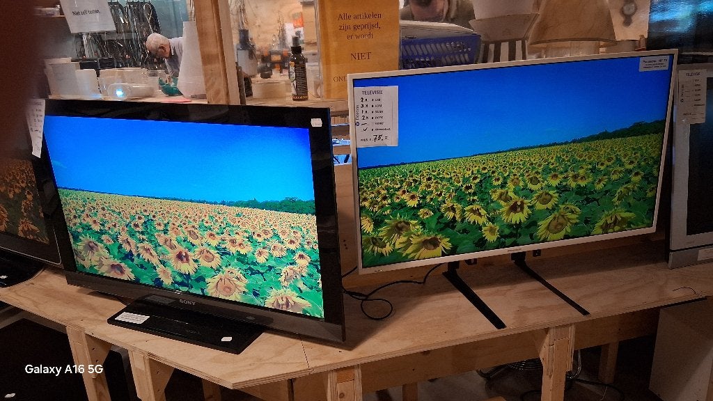 Beeldschermen, Gebruikt, 50 Hz, LCD, 80 tot 100 cm