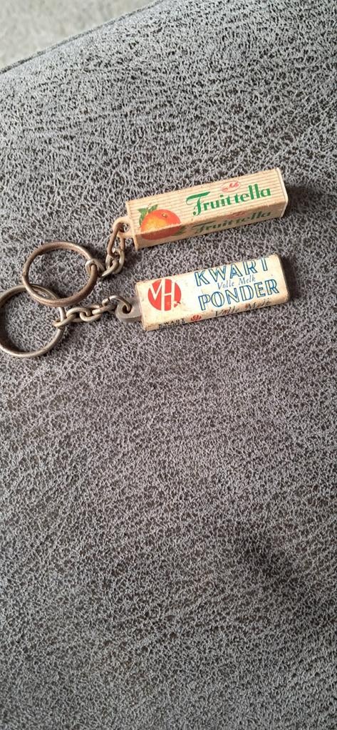 Vintage Fruitella en Kwarti Volle Melk Ponder sleutelhangers, Verzenden, Gebruikt