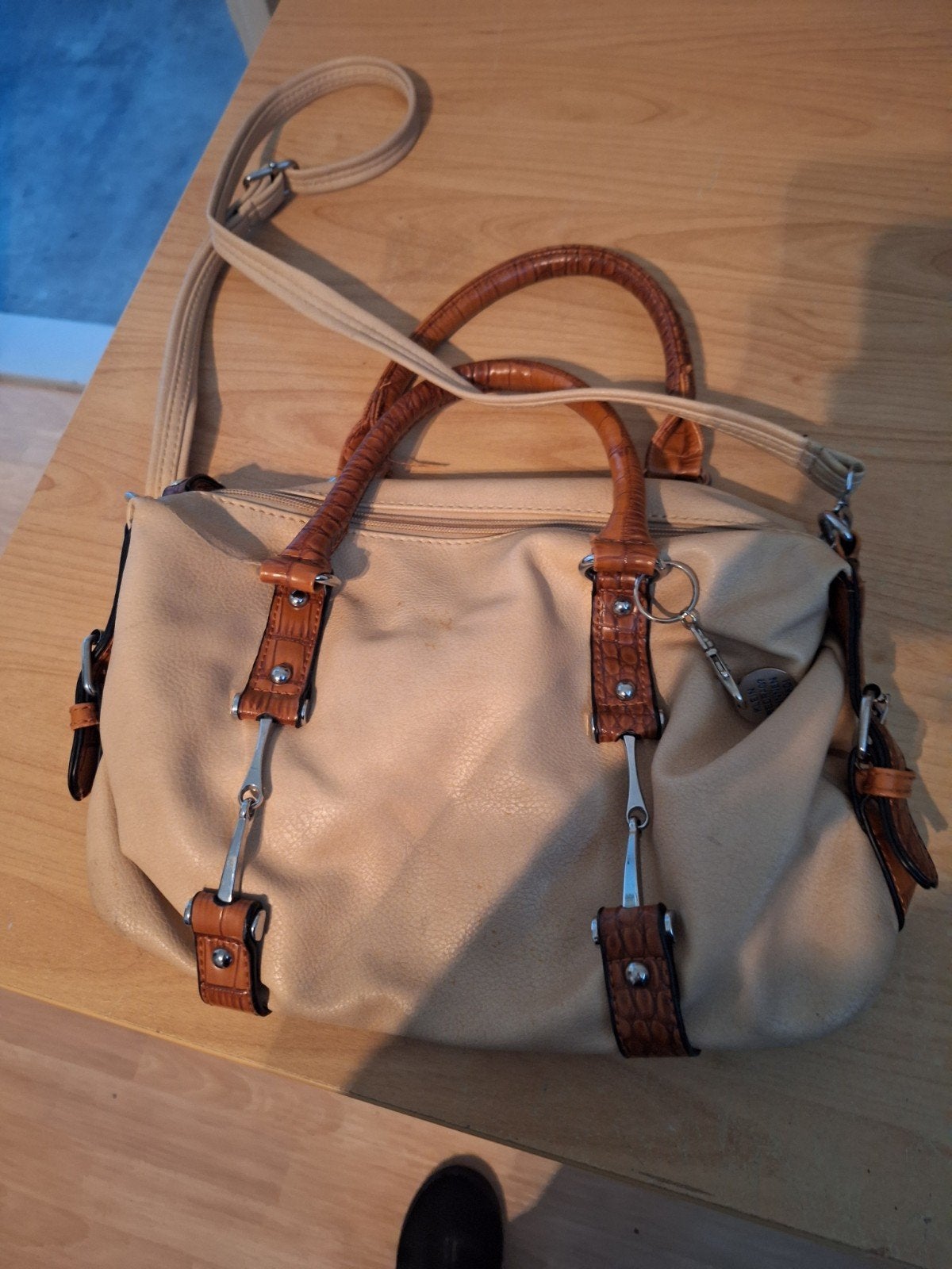 Mooie beige hand/schoudertas met rits - 25x30 cm, Ophalen, Gebruikt, Beige, Schoudertasje