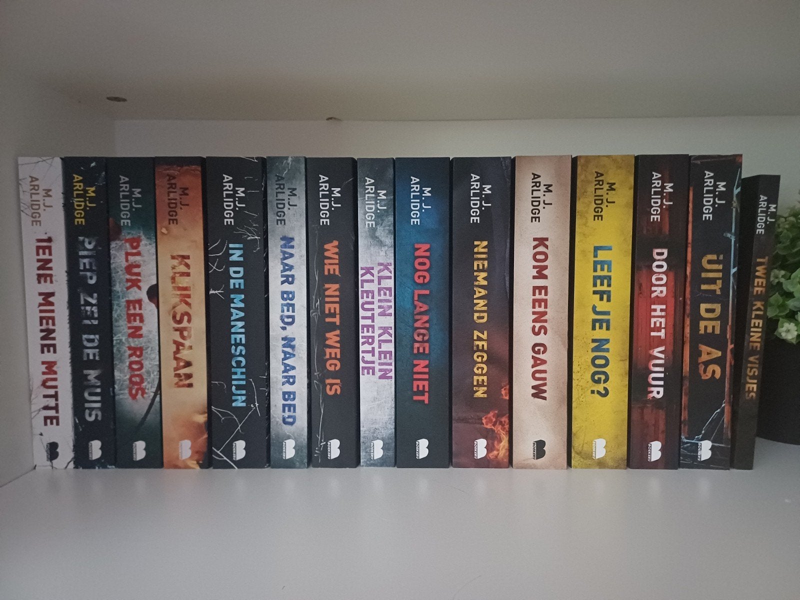 Complete serie M.J Arlidge *NIEUW*, Boeken, Ophalen of Verzenden, Nieuw