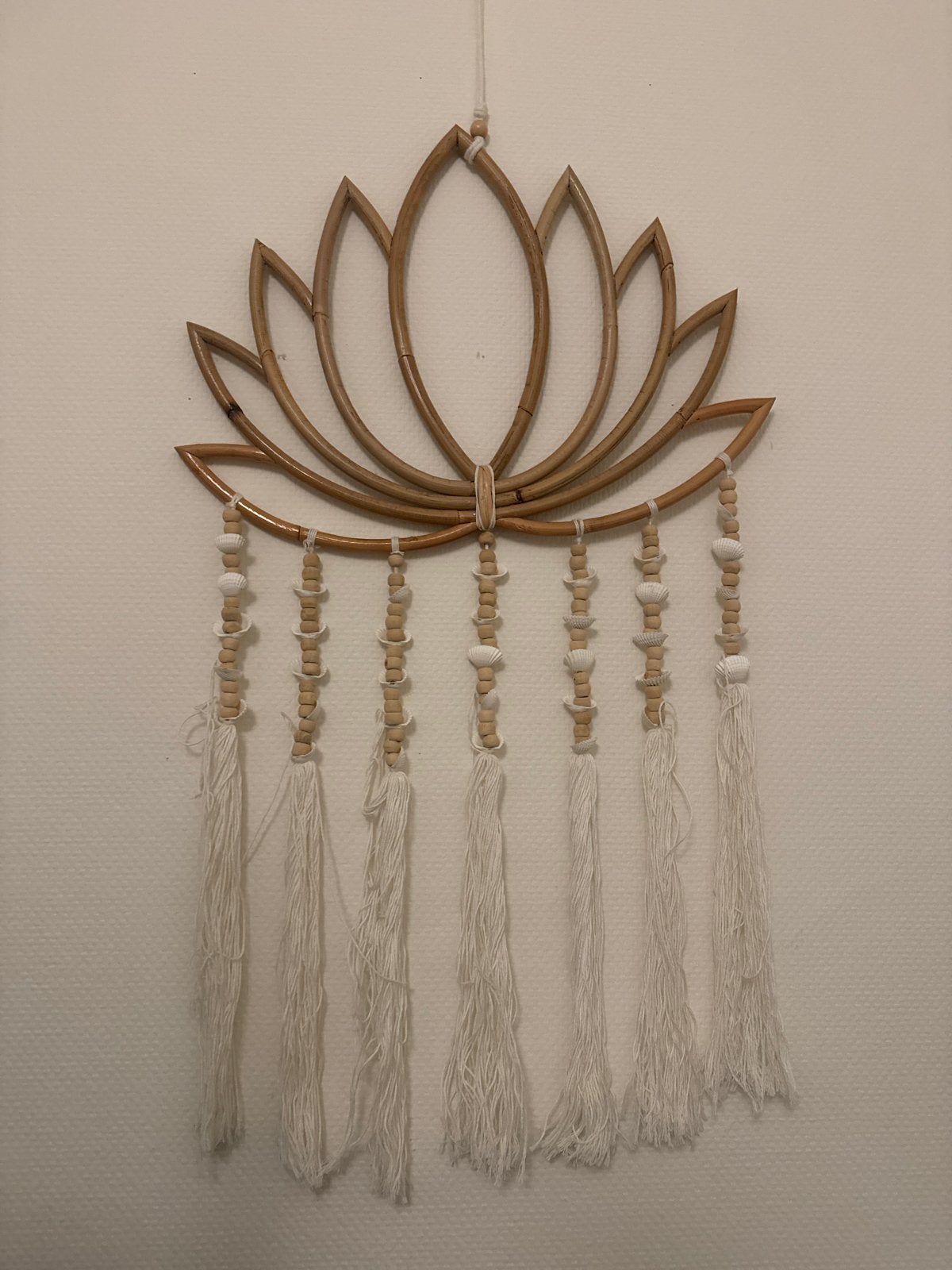 Wanddecoratie Lotus Bloem met Schelpen en Kwastjes, Meerkleurig, Boho, Ophalen of Verzenden, Zo goed als nieuw