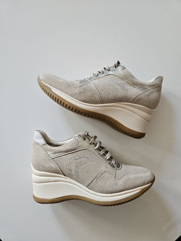 Beige Geox Respira platform sneakers maat 39, Geox, Beige, Nieuw, Ophalen of Verzenden