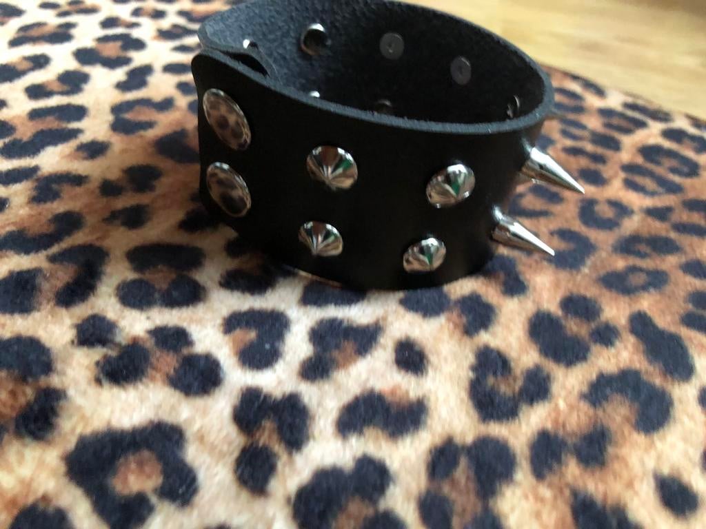 Armband. minimum en max18-21 cm, Ophalen of Verzenden, Nieuw, Zwart, Leer