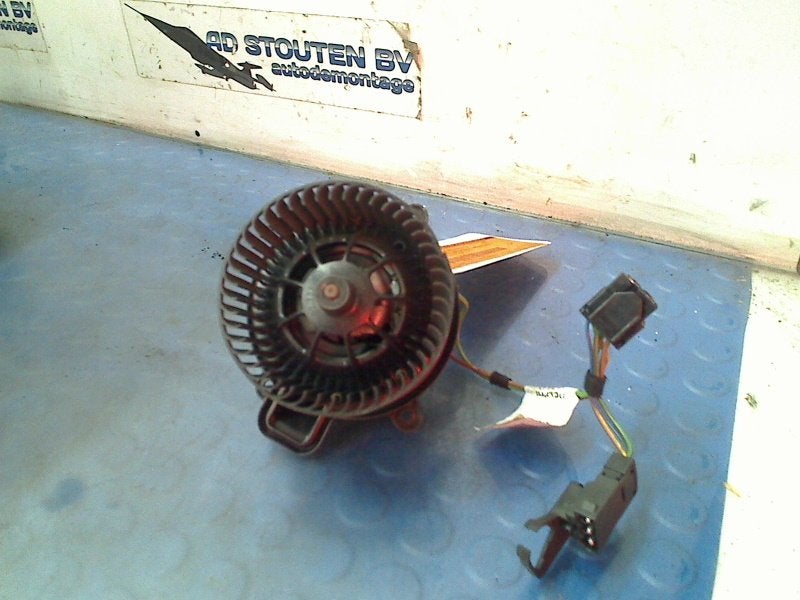 Kachel Ventilatormotor Range Rover III (LM) 2004, Campus Kronberg 7, Kronberg im Taunus 61476, , Duitsland, Jaguar Land Rover Deutschland GmbH