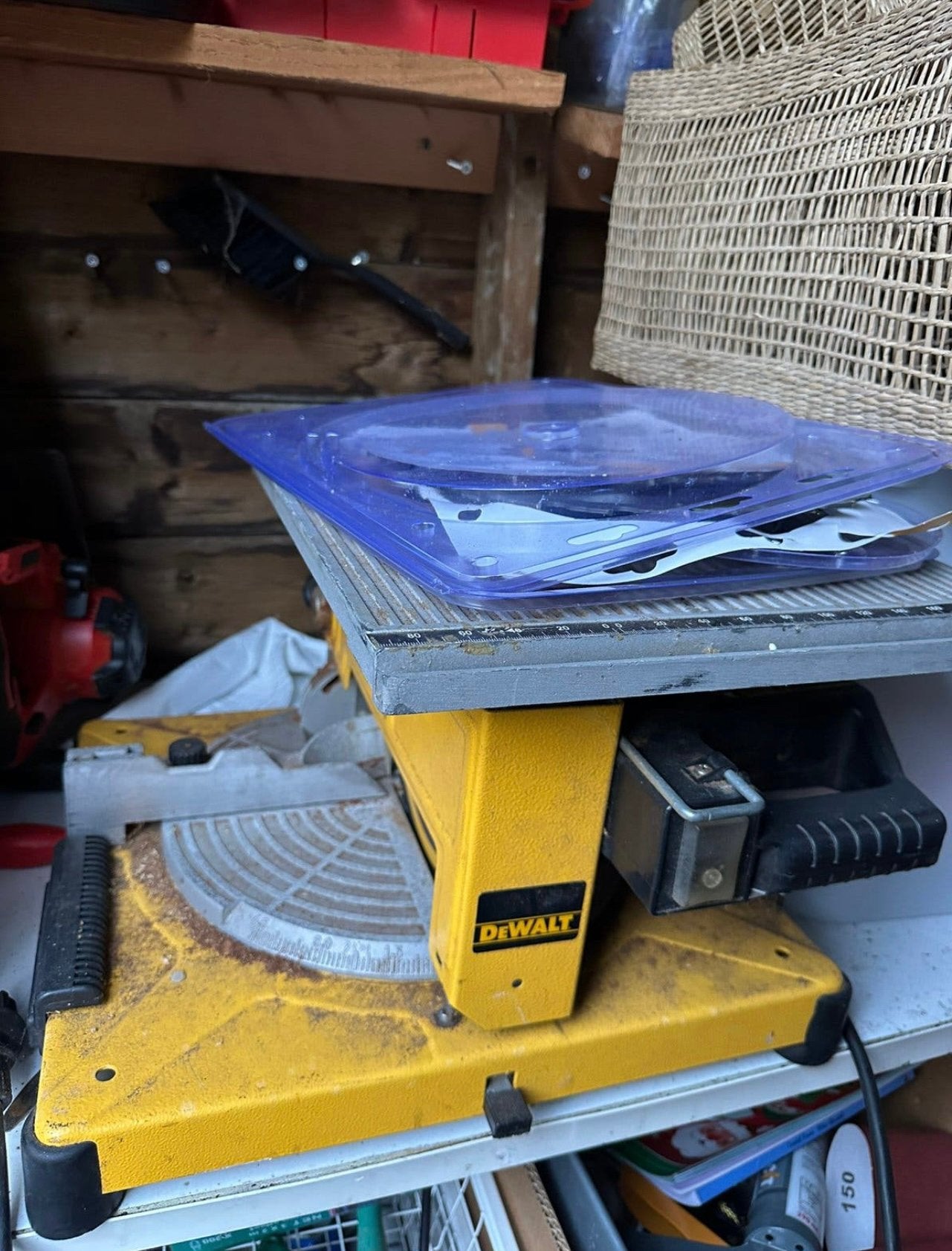 DeWalt afkortzaag en tafelzaag + extra nieuw zaagblad, Ophalen, Zo goed als nieuw, Overige typen