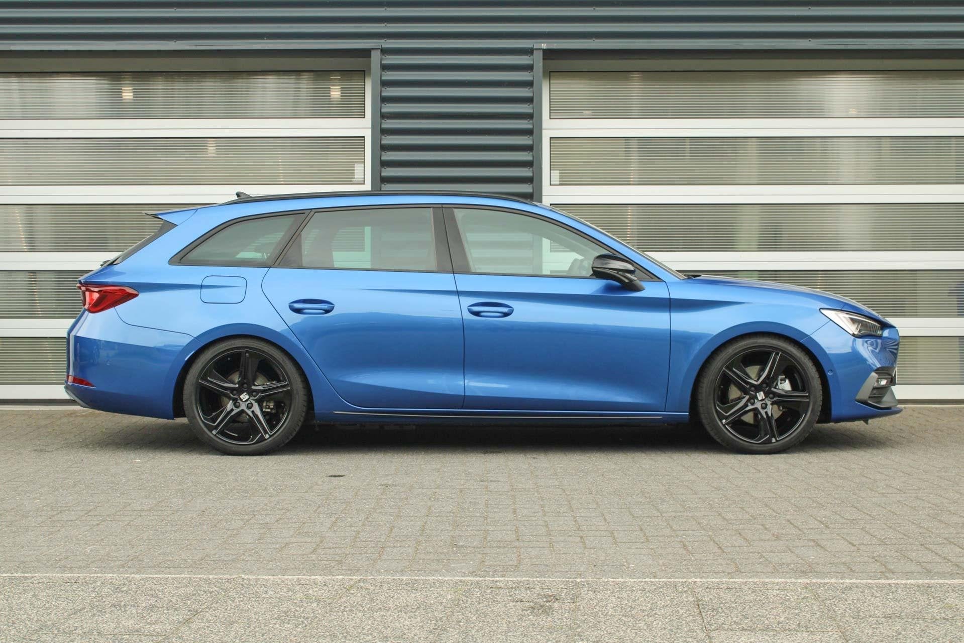 SEAT Leon Sportstourer 1.5 TSI e-Hybrid 204pk FR Business |V, Auto's, Stof, 4 cilinders, 26 kWh, 1700 kg