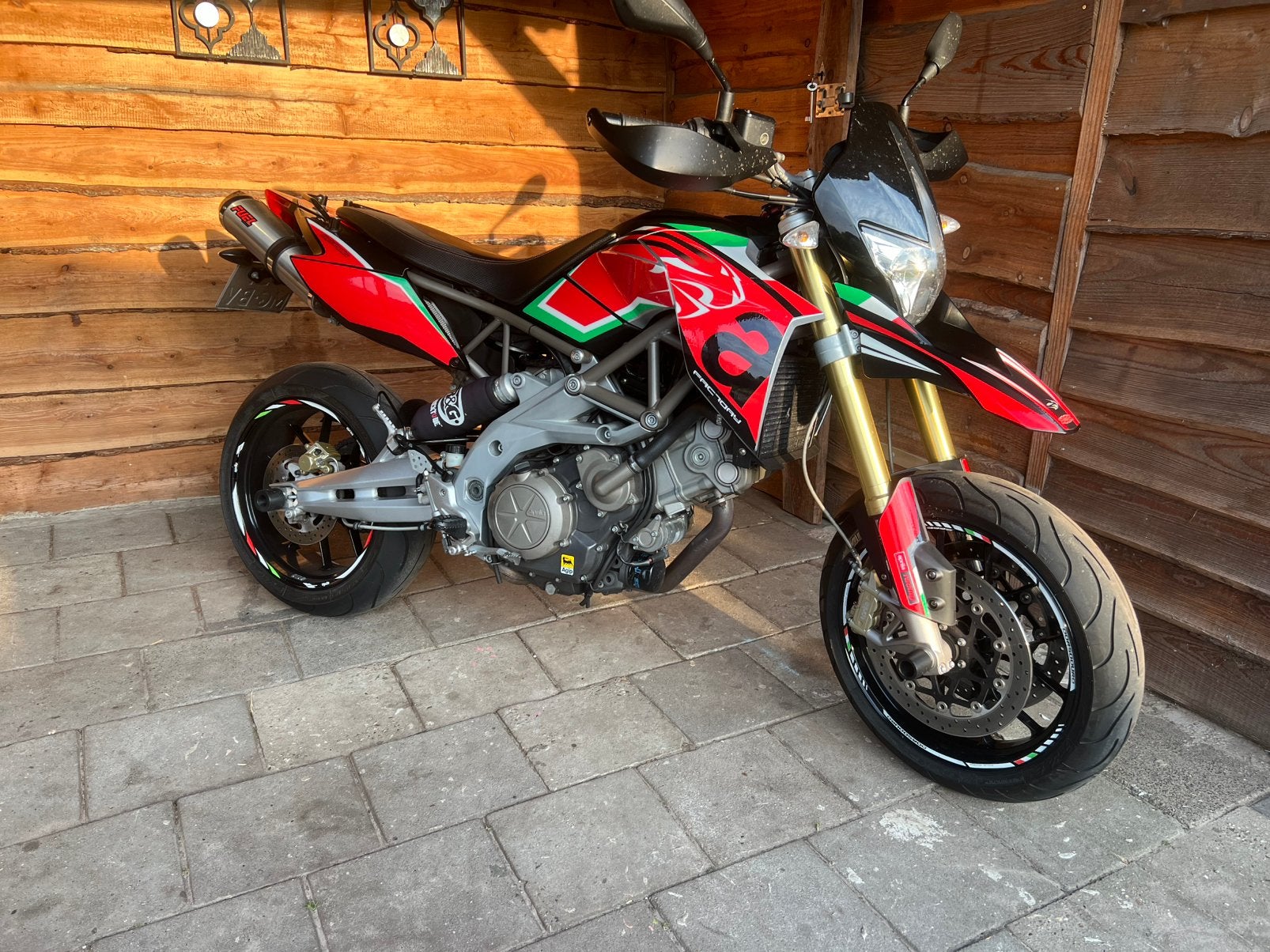 aprillia dorsoduro 750 2008, Ophalen