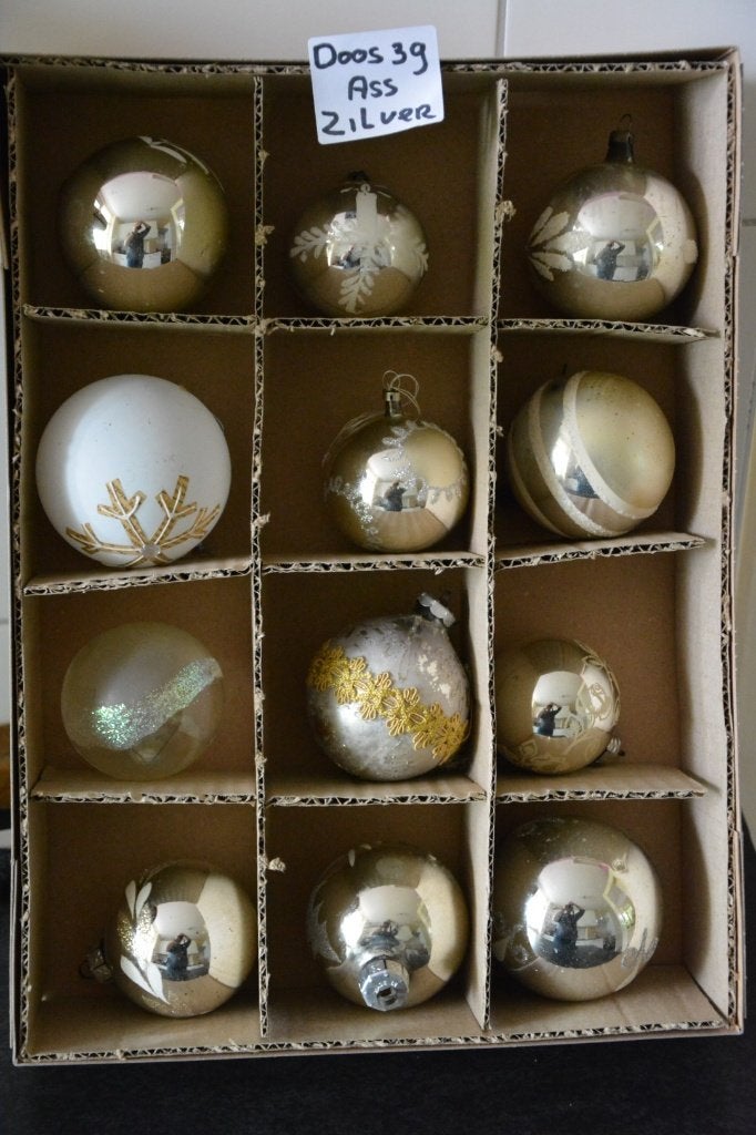 Kerstballen zilver Doos 39, Ophalen of Verzenden, Zo goed als nieuw