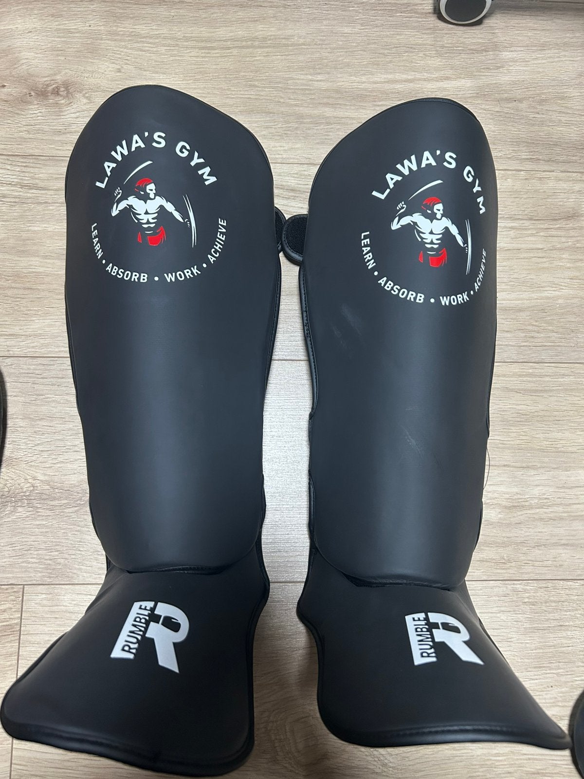 Rumble scheenbeschermers, Sport en Fitness, Vechtsporten en Zelfverdediging, Overige, Vechtsportbescherming, Maat L, Ophalen of Verzenden