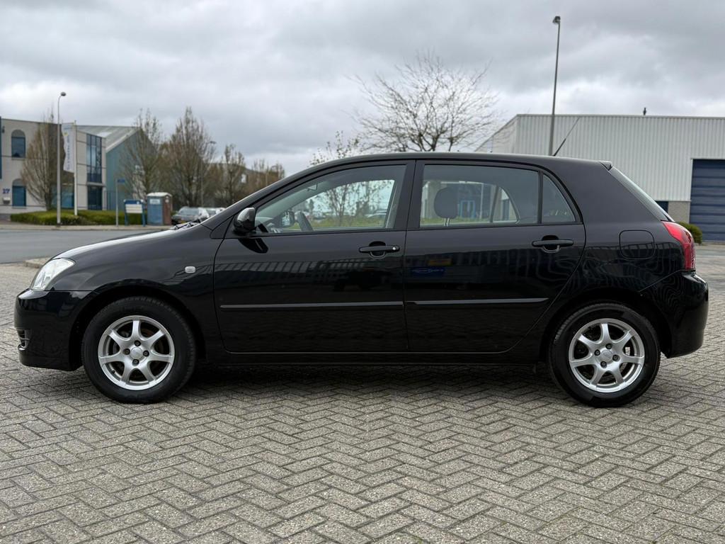 Toyota Corolla 1.6 VVT-i Terra#Automaat#Nap#Airco#5drs, 450 kg, Gebruikt, 4 cilinders, Zwart