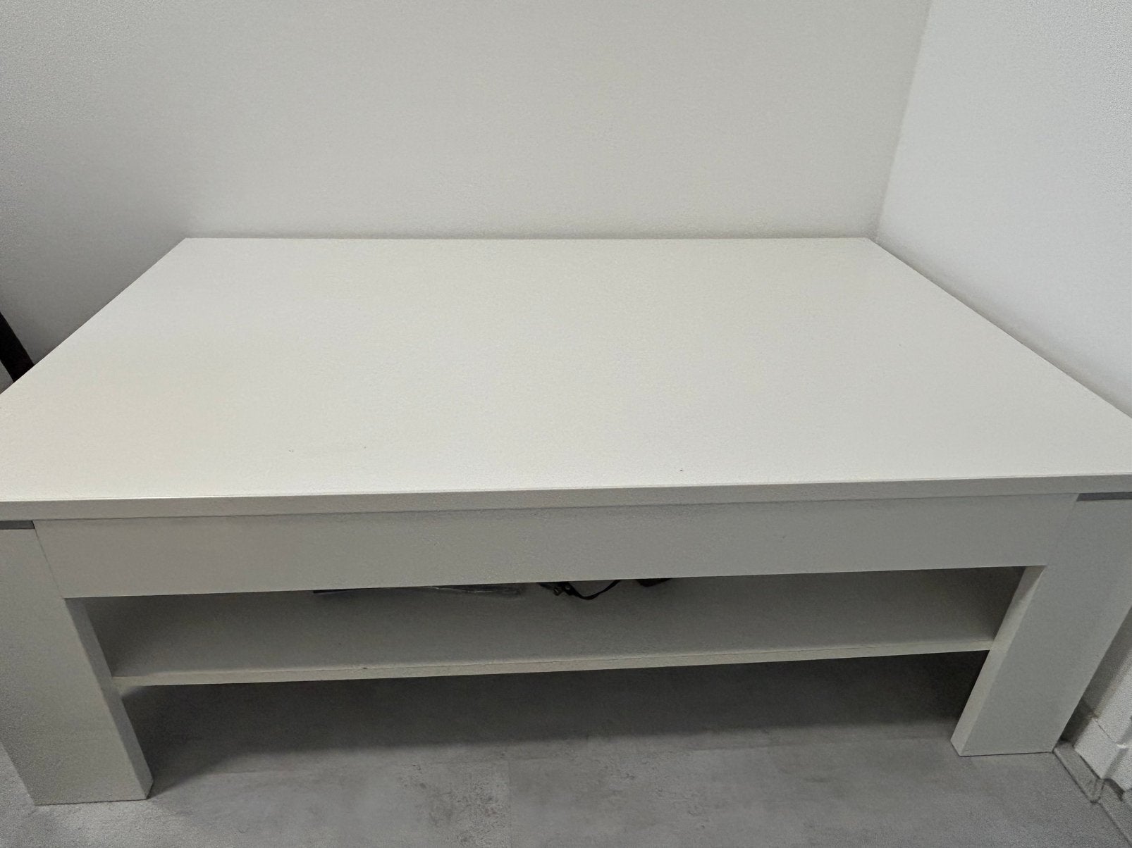 salon tafel wit hoogglans, Ophalen, Zo goed als nieuw