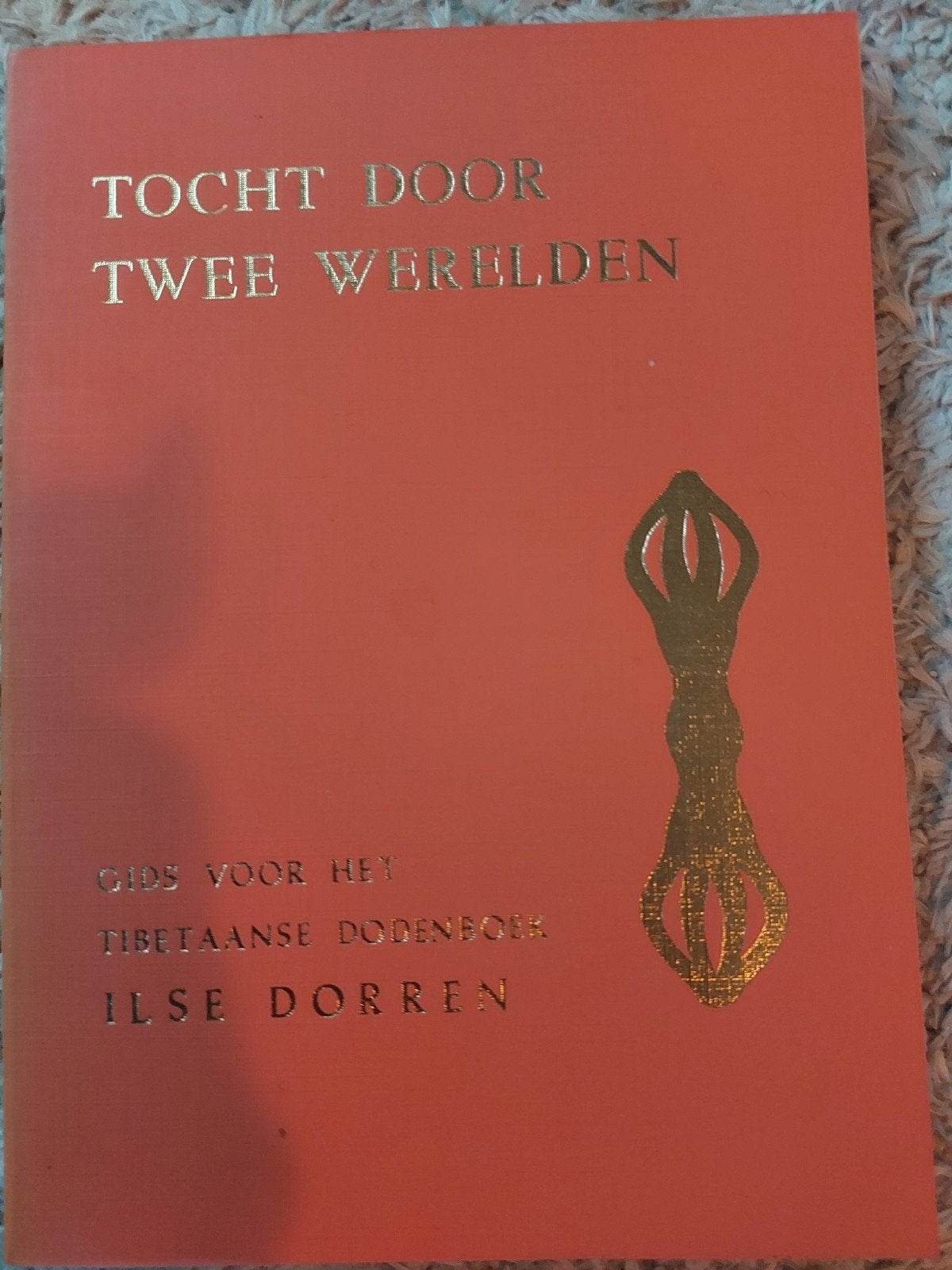 Tocht door twee werelden - Gids Tibetaanse Dodenboek, Boeken, Ophalen of Verzenden, Spiritualiteit algemeen, Achtergrond en Informatie