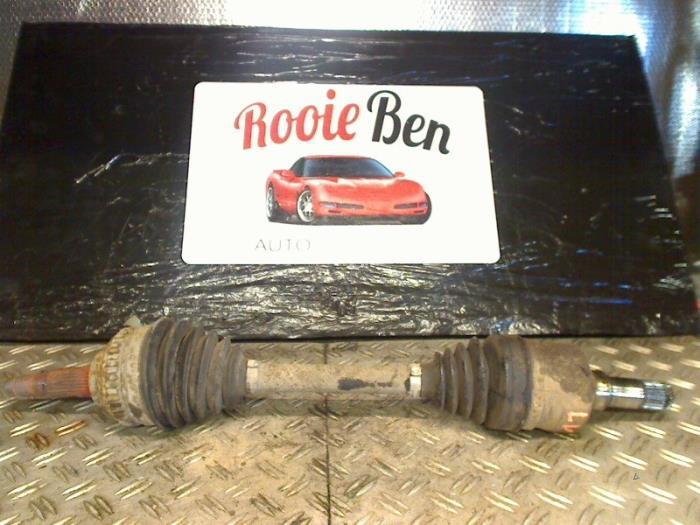 Aandrijfas links-voor van een Chrysler Grand Voyager, Gebruikt, -, Ophalen of Verzenden, -