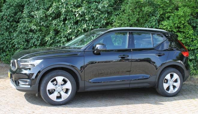 Volvo Xc40 B4 197pk Geartronic Mild Hybrid Momentum Pro, Auto's, Stof, Euro 6, 4 cilinders, 1969 cc