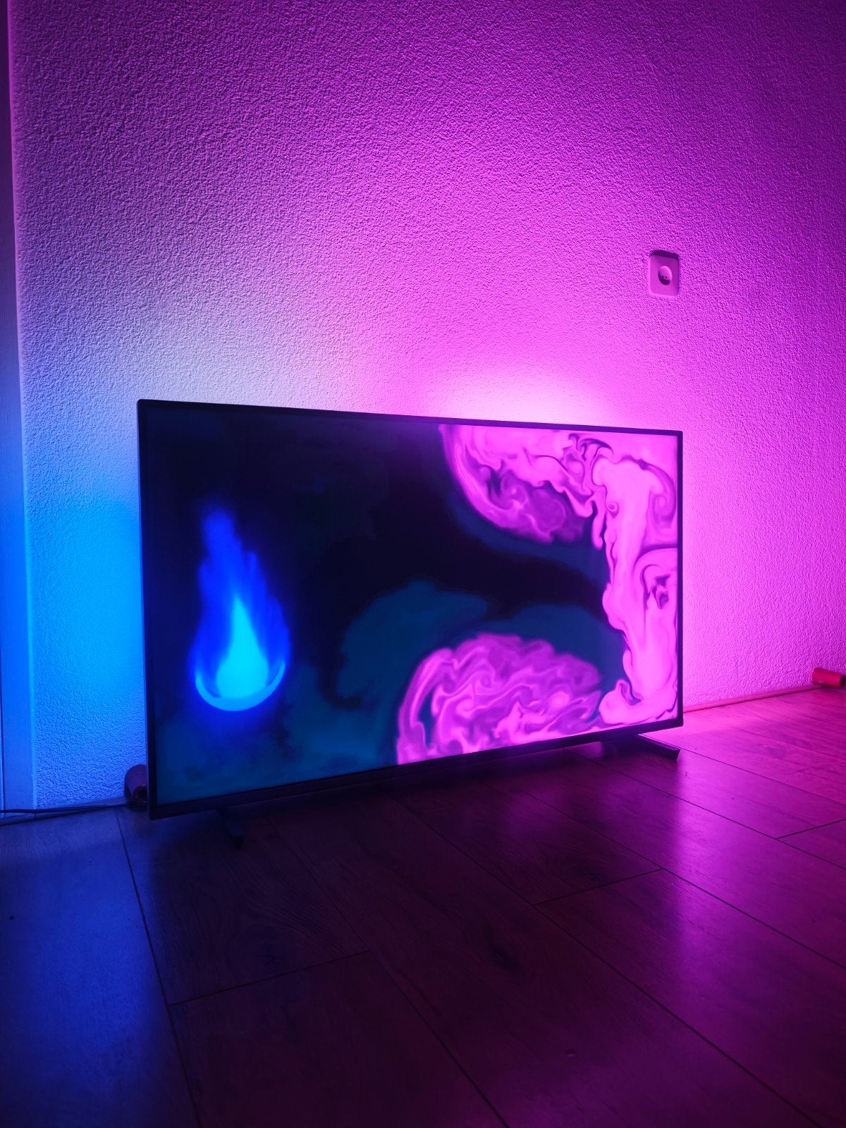 Philips 43PUS7906/12 – 43” 4K UHD Ambilight Android TV