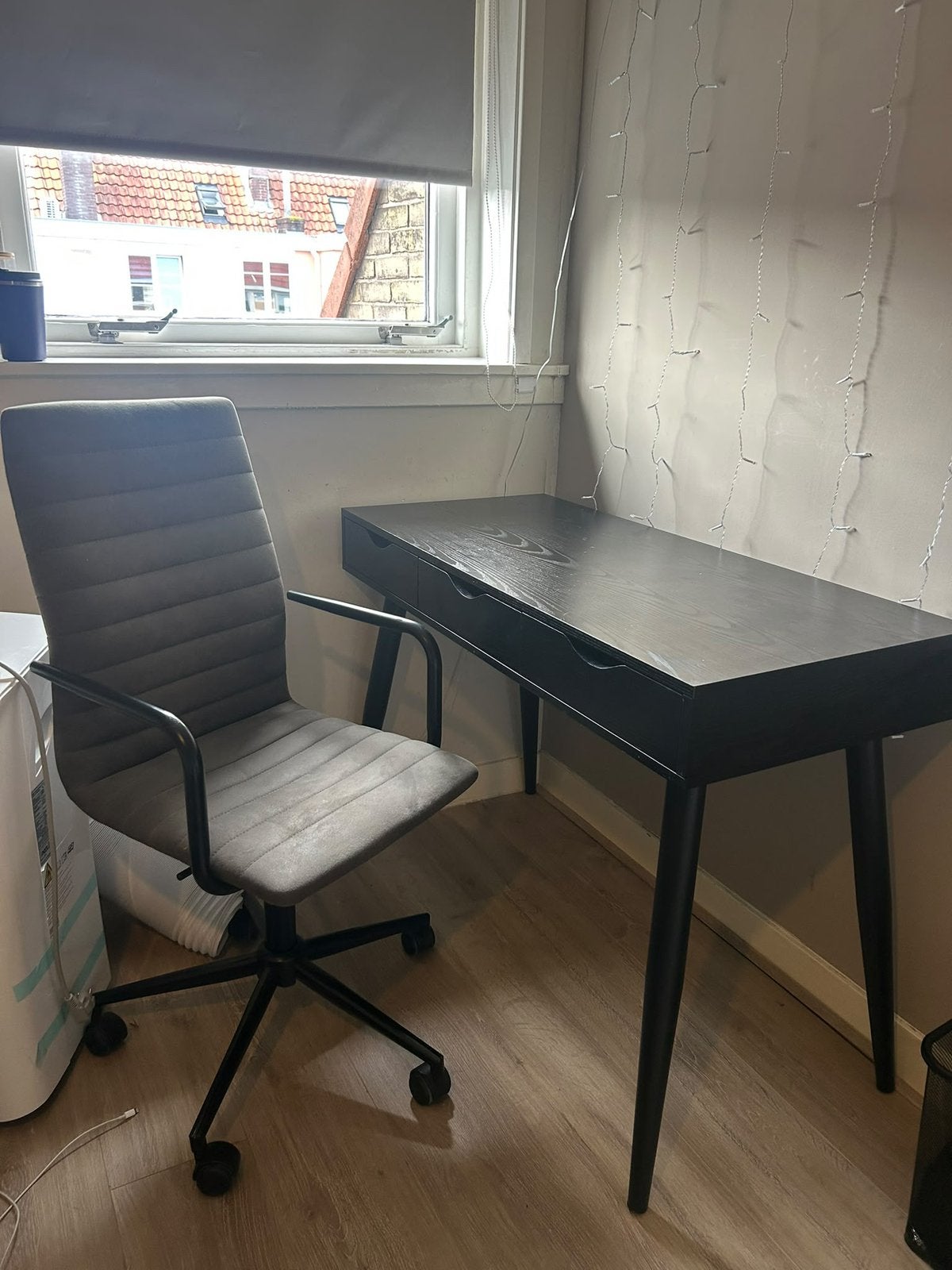 Bureau en bureaustoel, Ophalen, Zo goed als nieuw