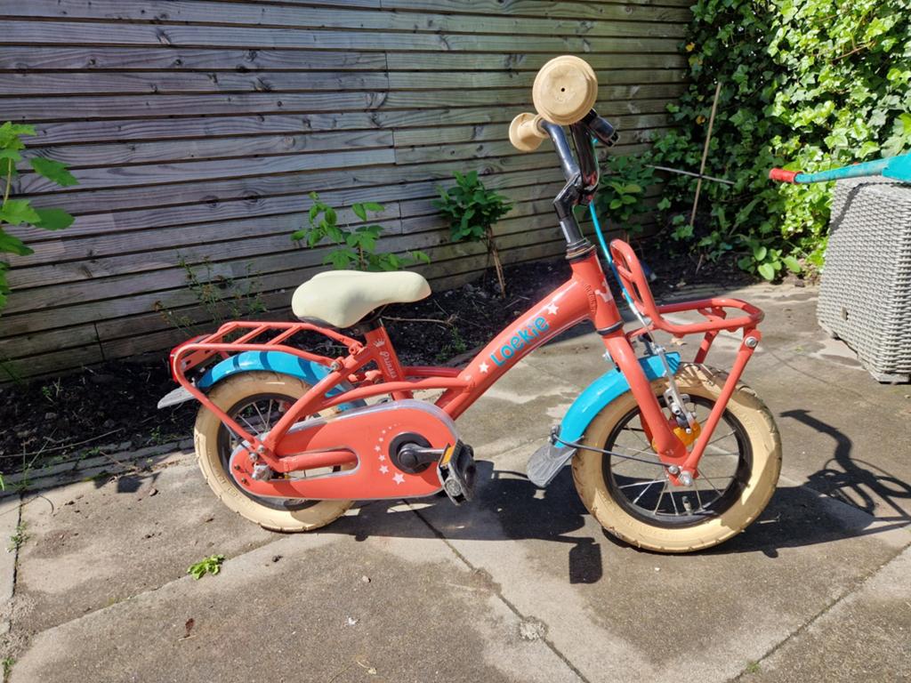 Loekie Princes 12 inch meisjesfiets met zijwielen, Fietsen en Brommers, Fietsen | Kinderfietsjes, Ophalen, Terugtraprem, Zijwieltjes