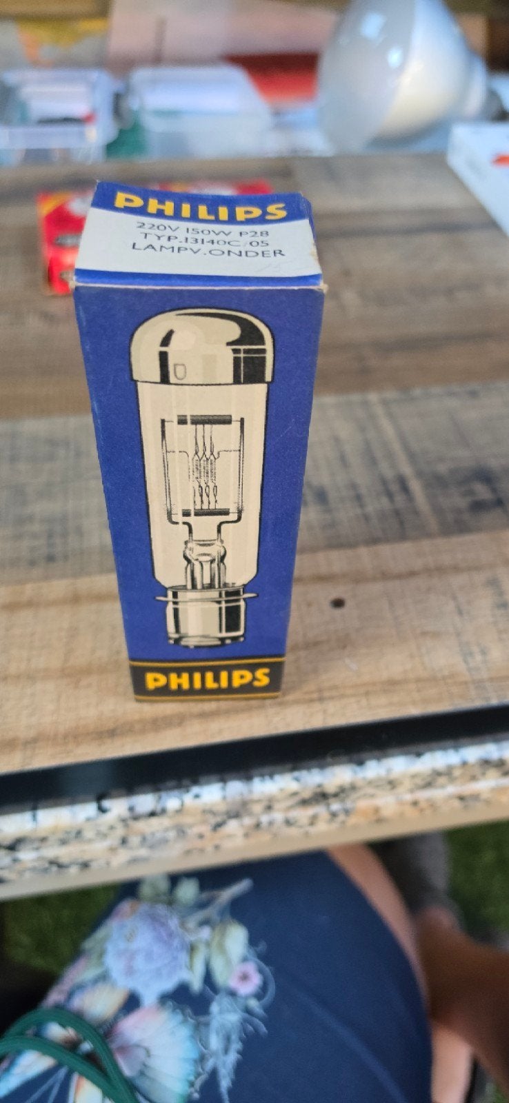 Philips 220V 150W P28 Gloeilamp Type 13140C/05