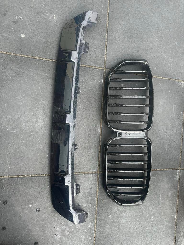 BMW X5 G05 Nier Grill Zwart + diffuser origineel, Ophalen, Gebruikt, Voor, Bumper