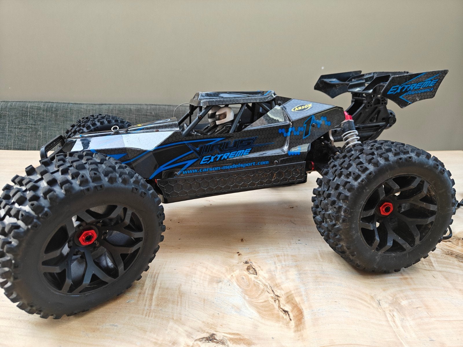 Carson Virus Extreme RC Auto met accu's en lader, Overige merken, Auto, Groter dan 1:32, Ophalen of Verzenden