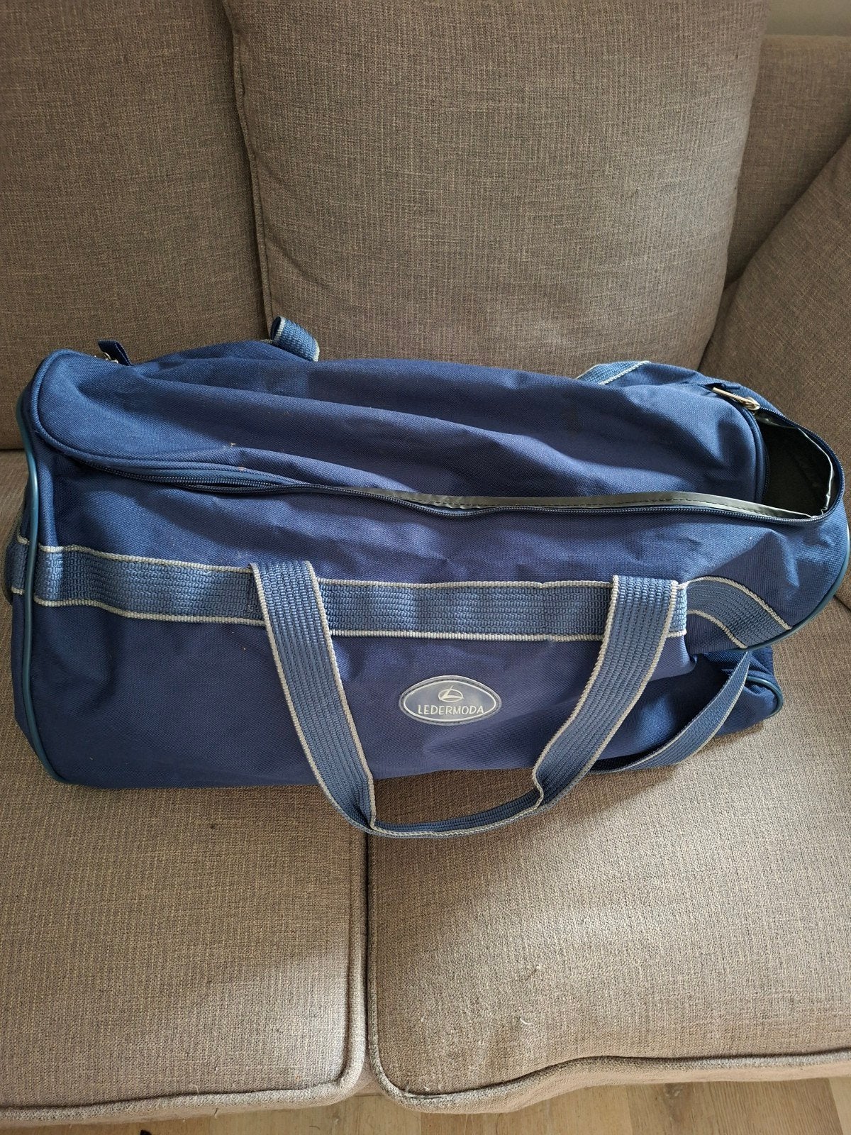 Blauwe reistas/sporttas van Ledermoda, Gebruikt, 20 tot 30 cm, Blauw, Ophalen of Verzenden