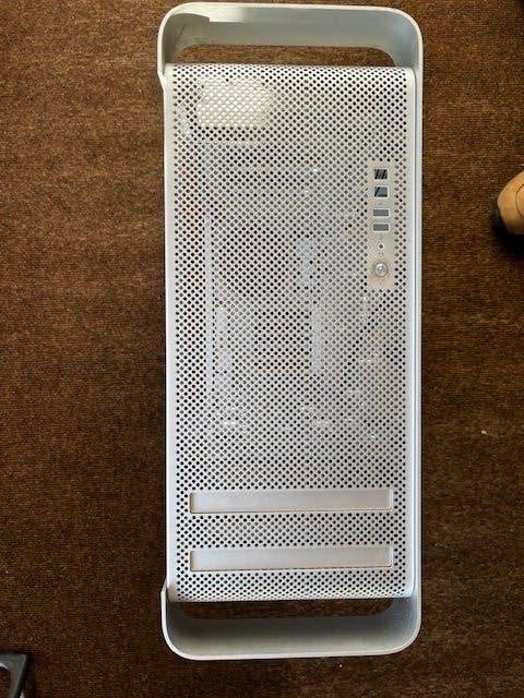 Mac Pro lege kast/behuizing, Computers en Software, Apple Desktops, Ophalen, Gebruikt, Mac Pro, Onbekend