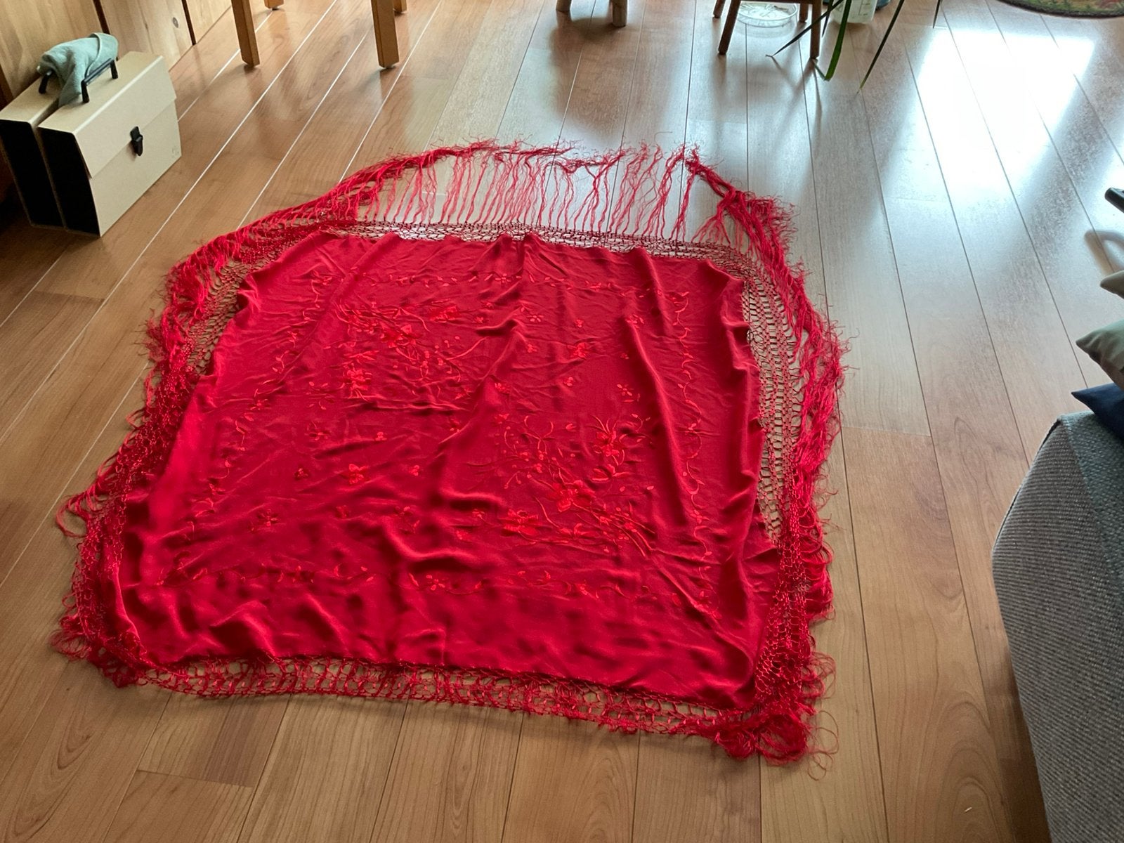 Spaanse Manton sjaal omslagdoek flamenco, Ophalen of Verzenden, Nieuw, Maat 46/48 (XL) of groter, Sjaal