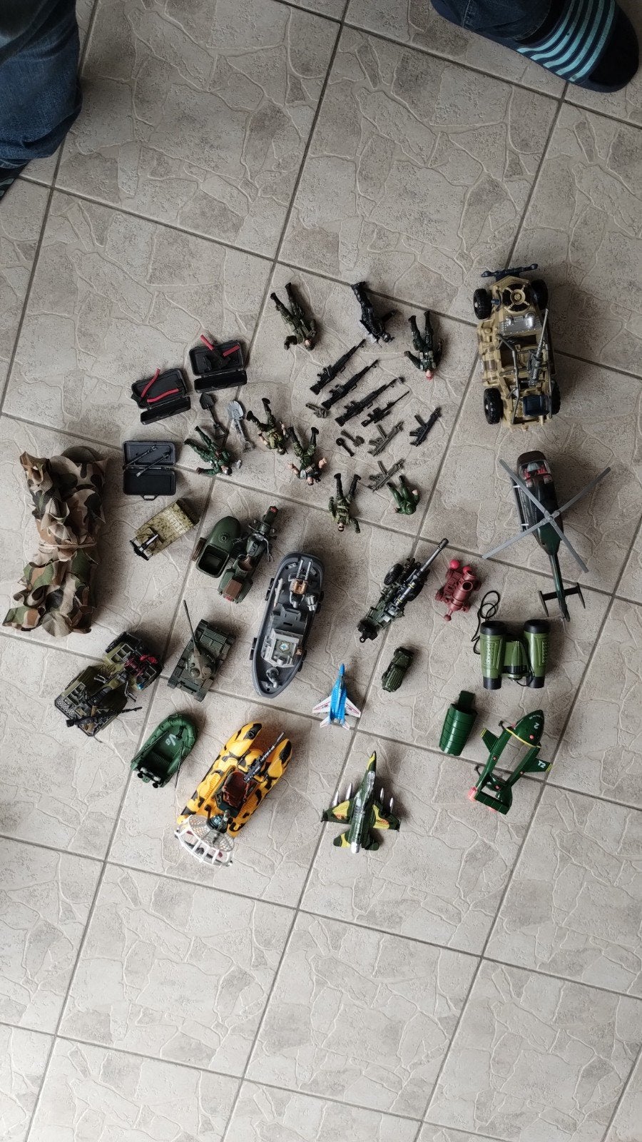 Grote set militaire speelgoedvoertuigen en figuren, Ophalen, Gebruikt, Jongen of Meisje