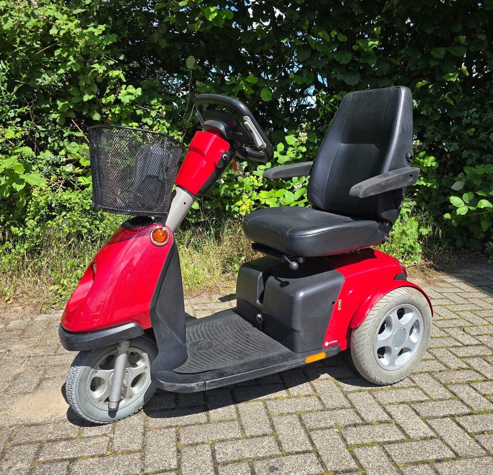 Trophy scootmobiel | goed geveerd | ideaal bij revalidatie, Diversen, Brommobielen en Scootmobielen, Gebruikt, Sterling, 26 t/m 35 km