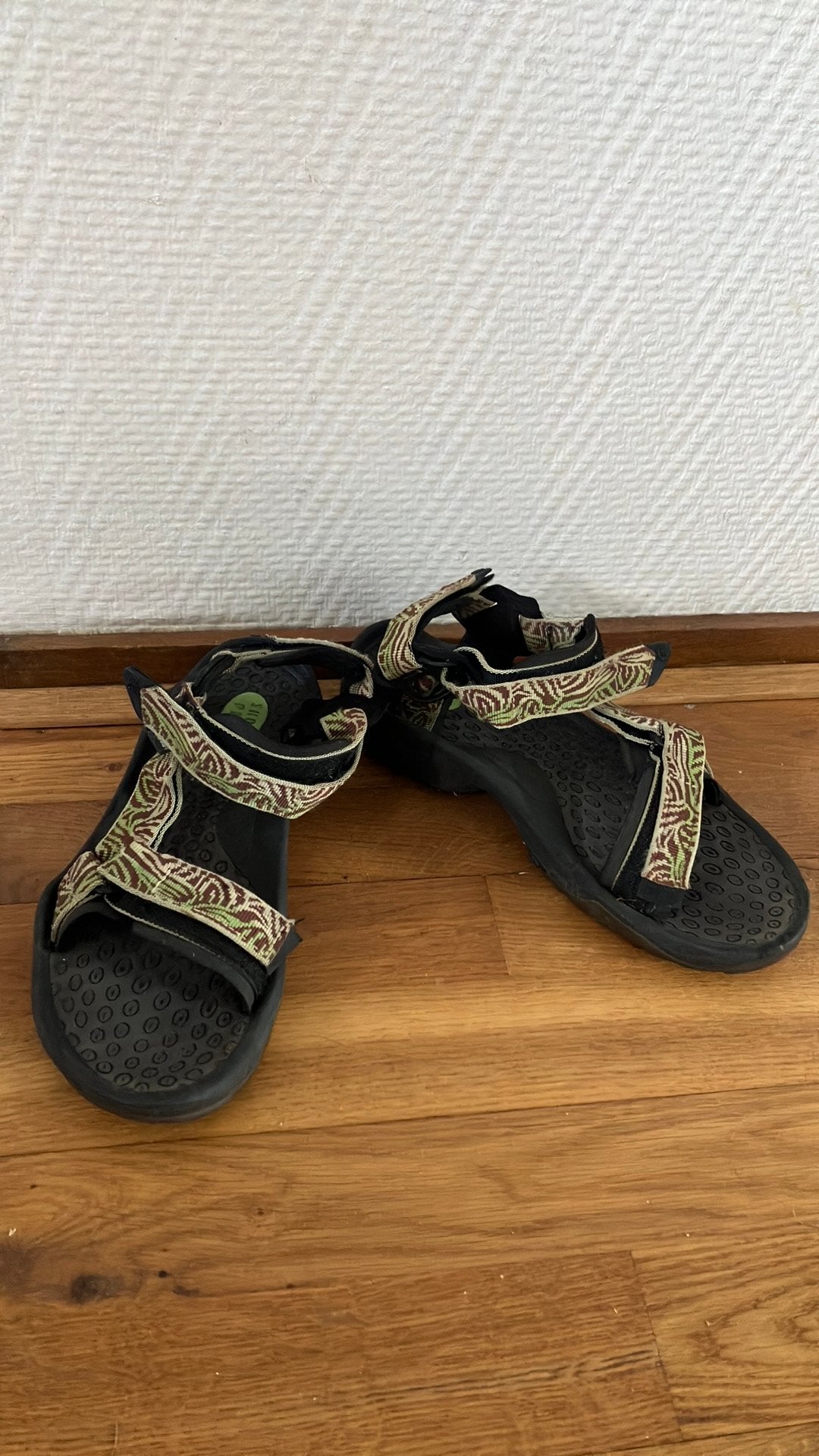 Teva wandelsandalen maat 41, Zo goed als nieuw, Groen, Sandalen of Muiltjes, Ophalen of Verzenden