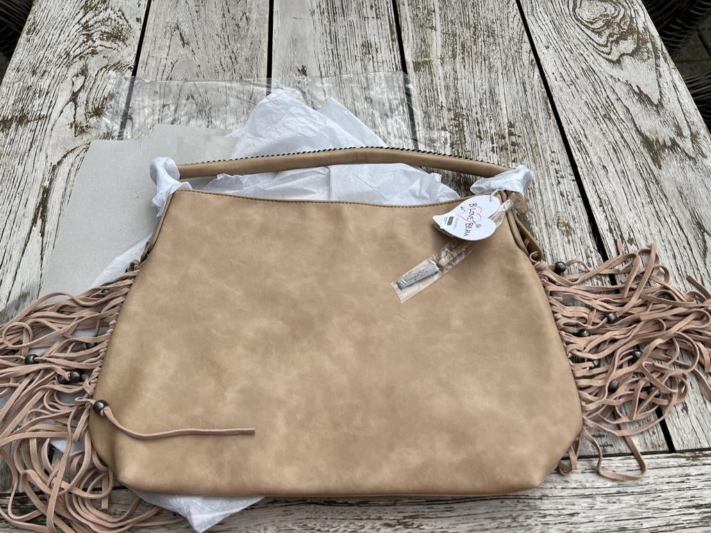 Schoudertas handtas merk biba B love beau nieuw, Sieraden, Tassen en Uiterlijk, Tassen | Damestassen, Ophalen of Verzenden, Nieuw