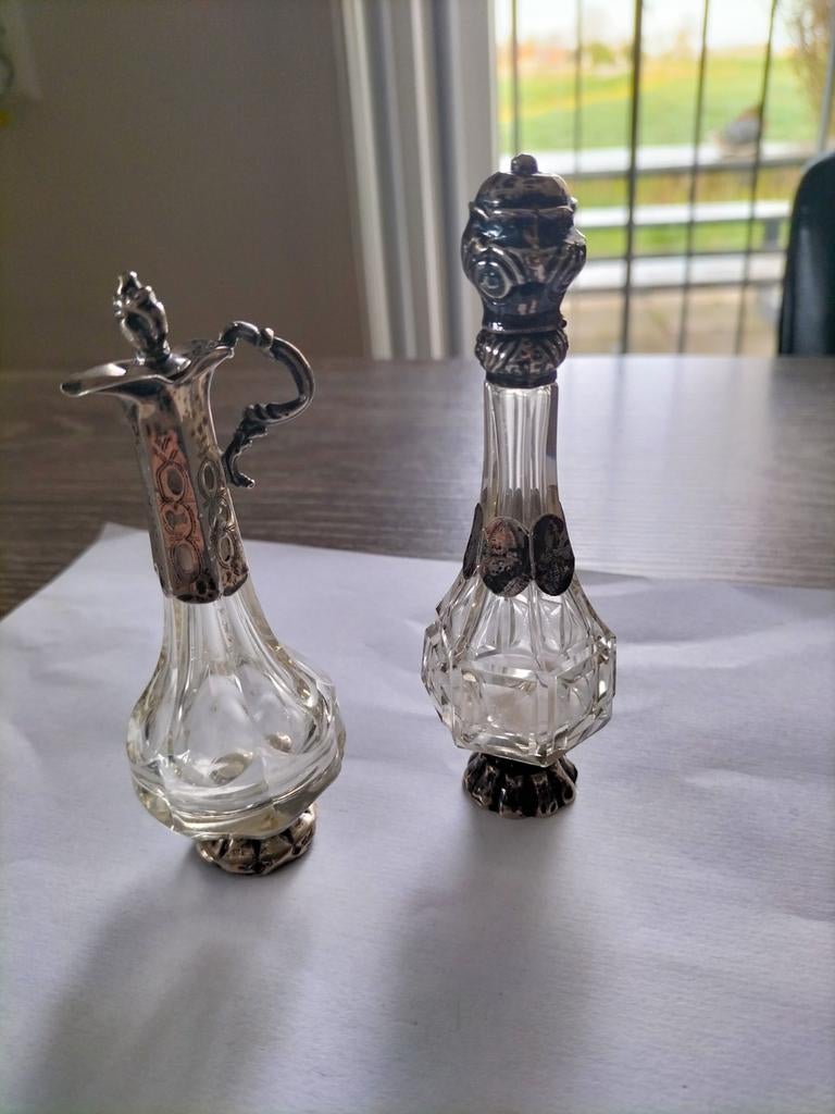 2 antieke zilveren parfums flesjes., Antiek en Kunst, Verzenden