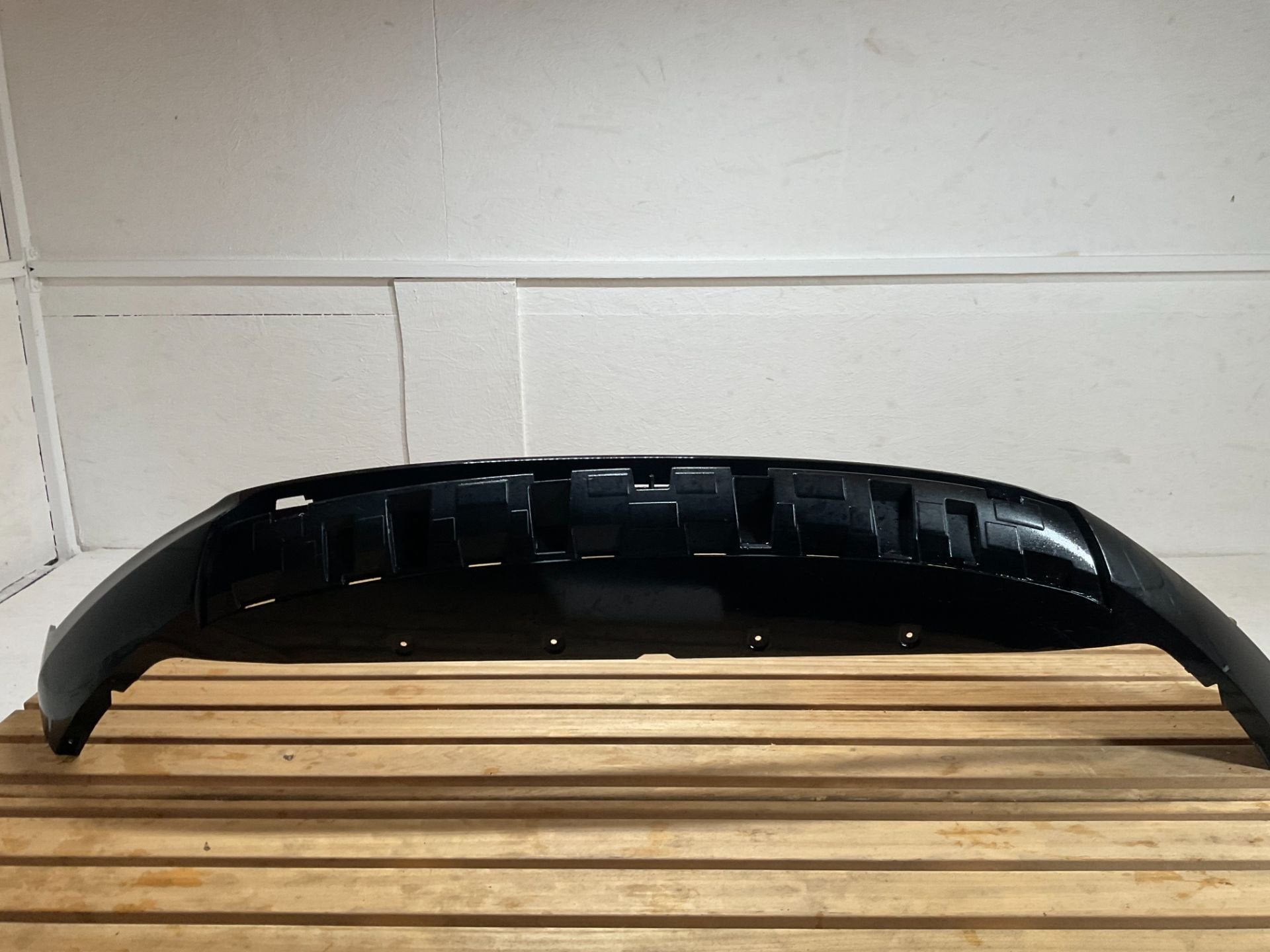 Bumper Lip Volvo XC40 2017 314493401 Onderlip Spoiler VO062, Gebruikt, Gunnar Engellaus vag 8
405 31  Gothenburg, SE, Info@volvocars.com