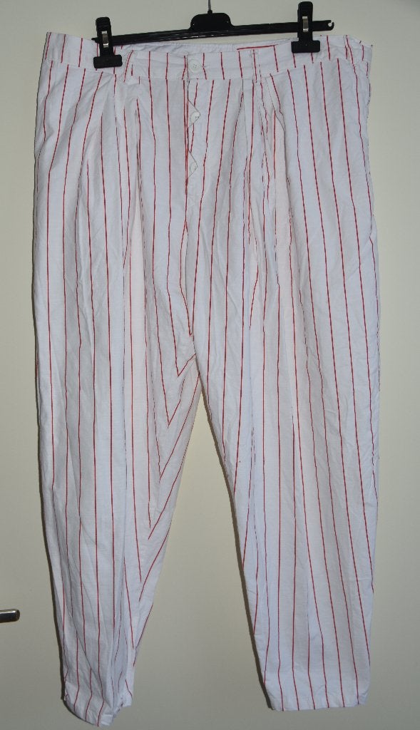 Broek Vanilla wit met rode streep maat 42, Verzenden, Wit, Maat 42/44 (L), Lang