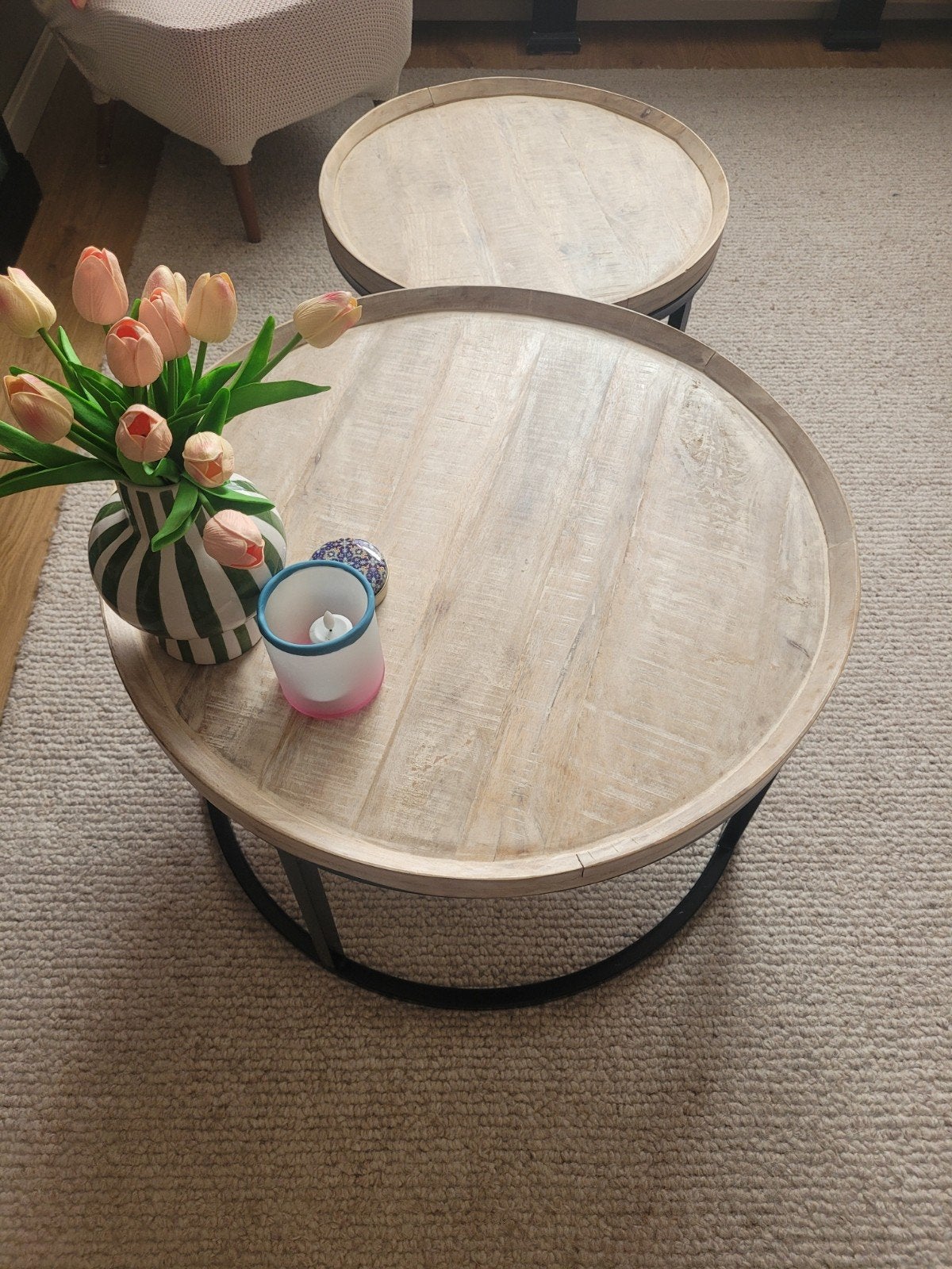 Set van 2 ronde salontafels, hout en metaal, Huis en Inrichting, 50 tot 100 cm, Modern, Industrieel, Rond, 50 tot 100 cm