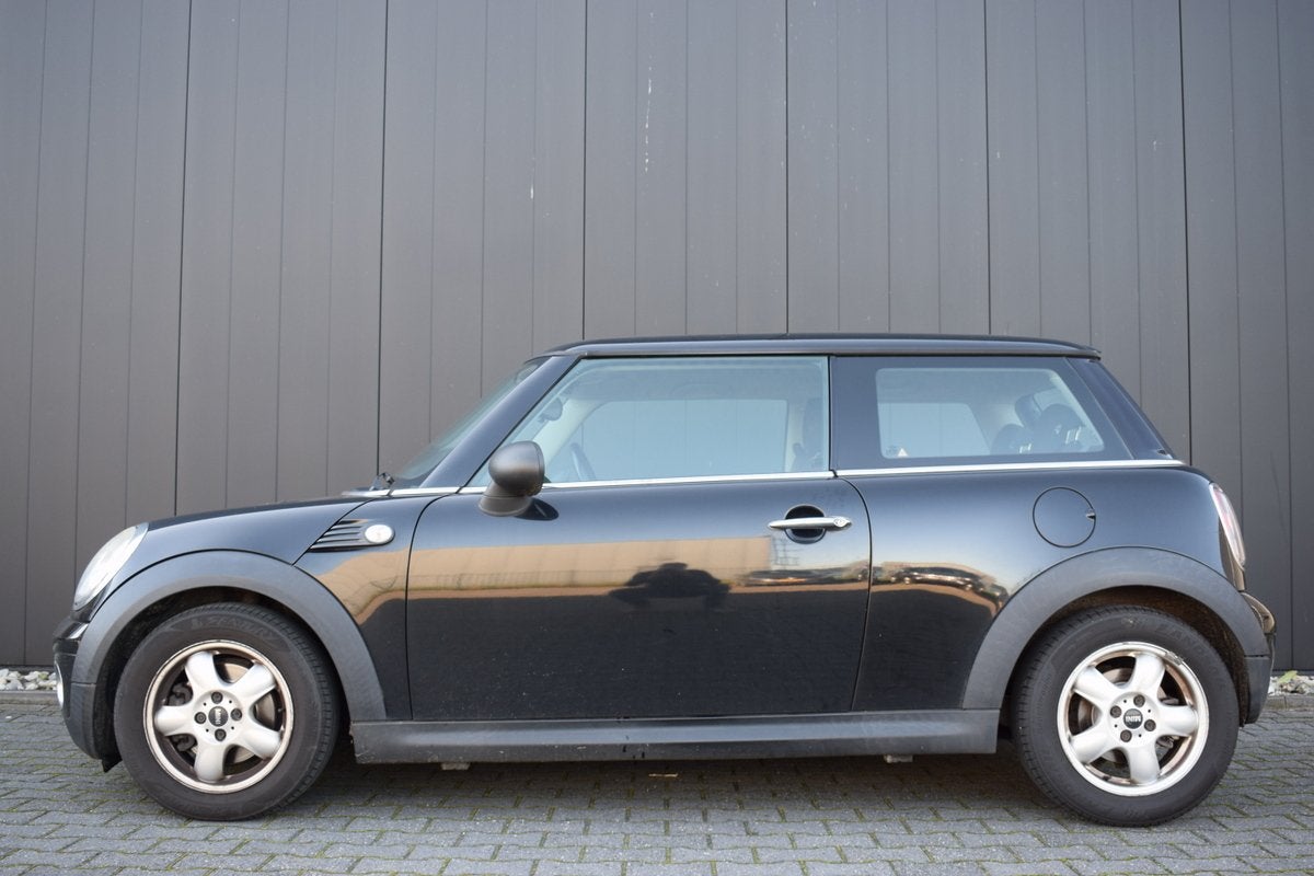 MINI One 1.4 Pepper Airco | Originele Audio | 15 Inch LMV |, Auto's, Voorwielaandrijving, Stof, Gebruikt, Zwart