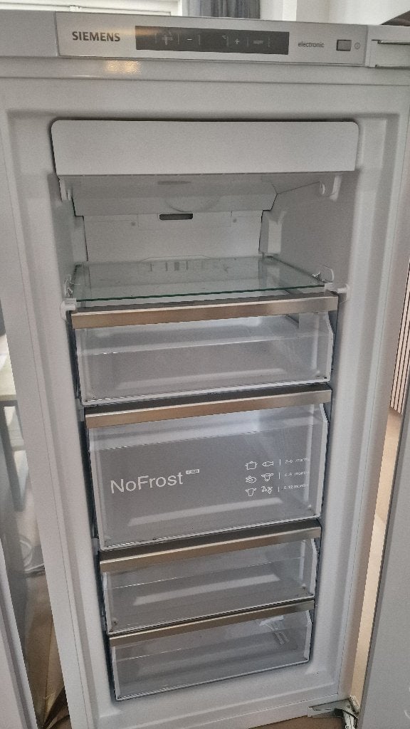 Siemens vriezer inbouw 120 cm type GI41NACE0/02, Witgoed en Apparatuur, Gebruikt, Minder dan 60 cm, Inbouw, Ophalen